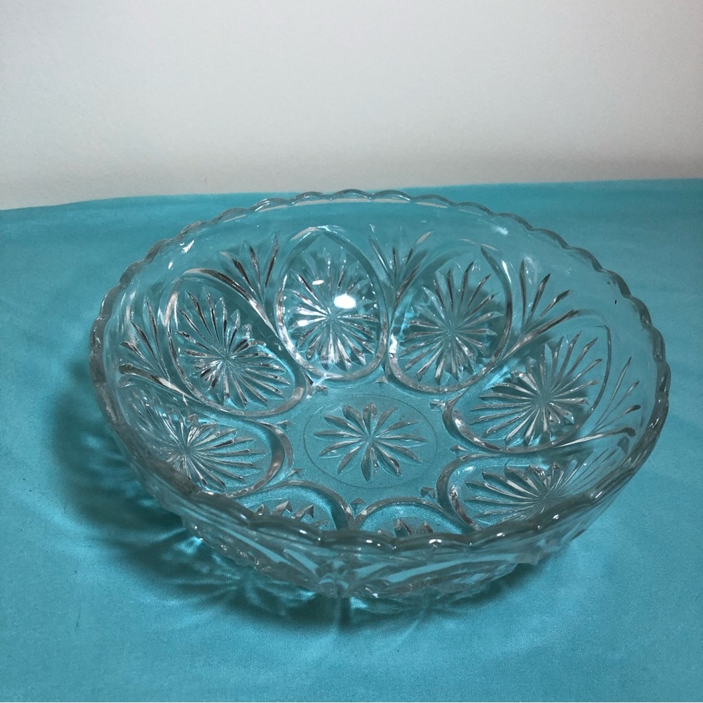 Vintage Star and Medallion Serving Bowl Kitchen Farmhouse Grannycore Country